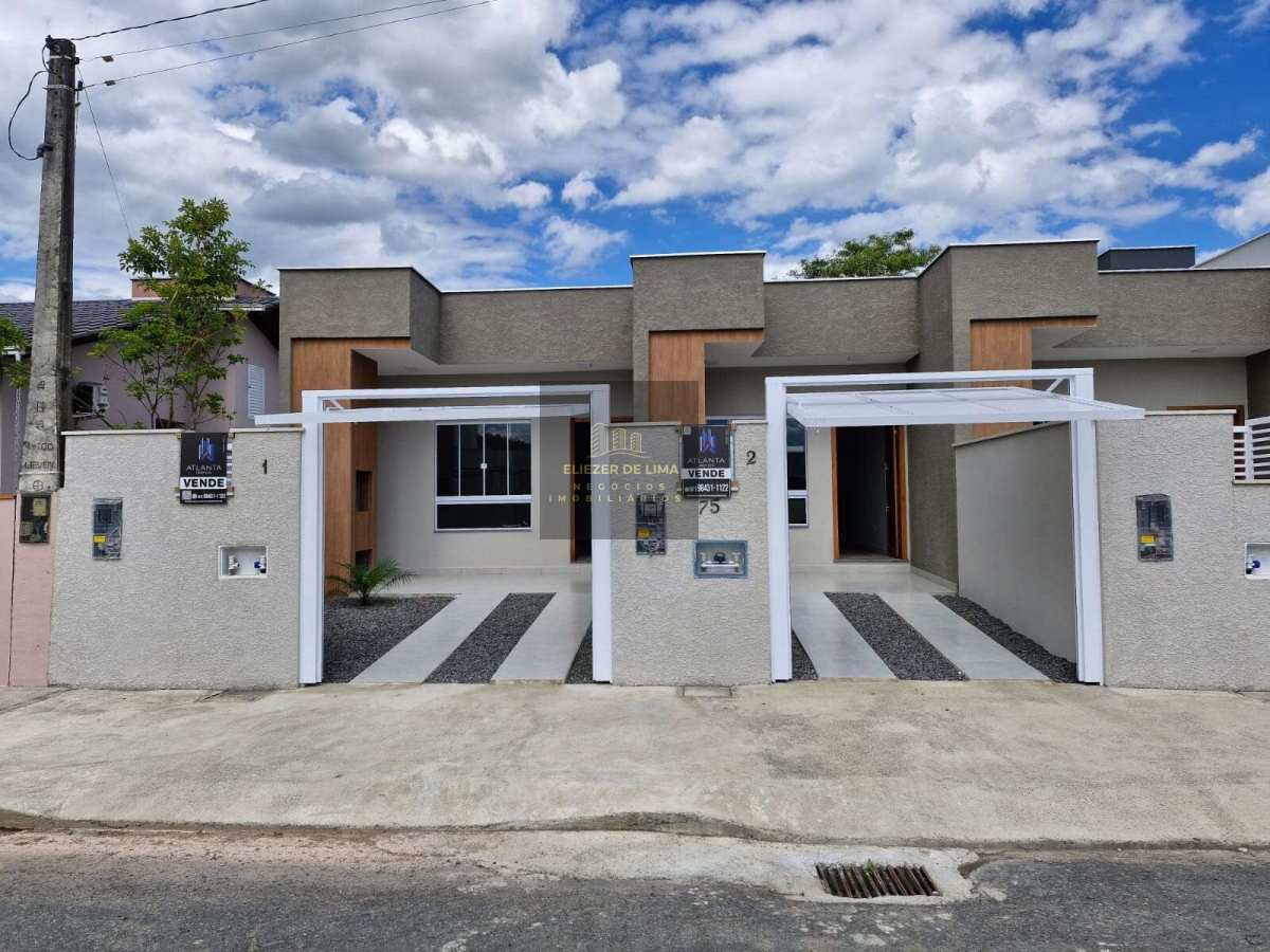 Casa geminada à venda com 2 quartos - Três Rios do Norte,Jaraguá do Sul