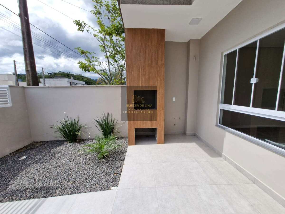 Casa geminada à venda com 2 quartos - Três Rios do Norte,Jaraguá do Sul