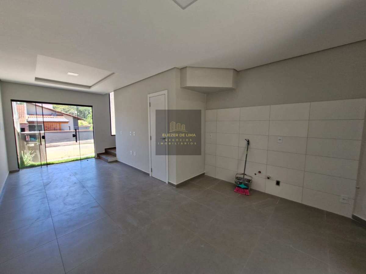 Sobrado à venda com 2 quartos - Estrada Nova,Jaraguá do Sul