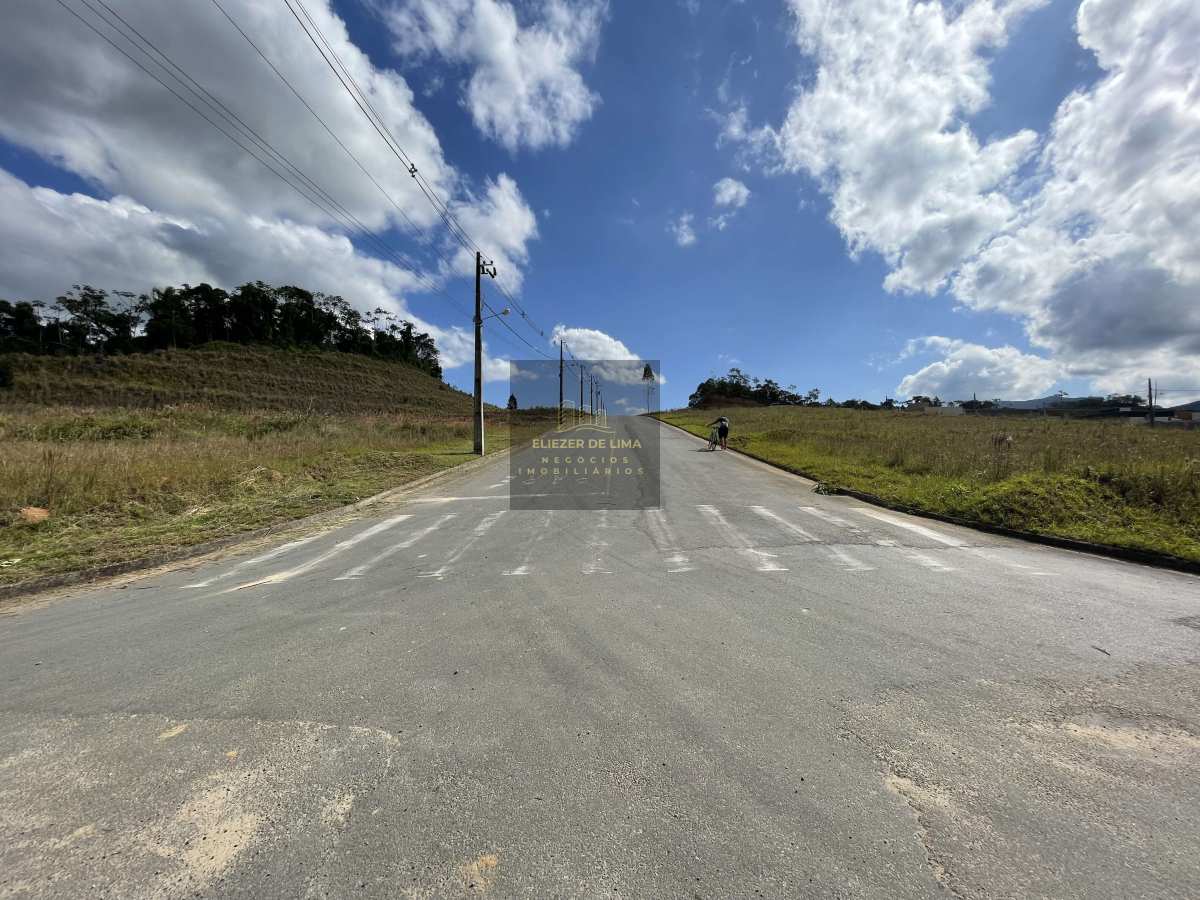  - Terreno à venda em Jaraguá do Sul, Três Rios do Norte, 322m²